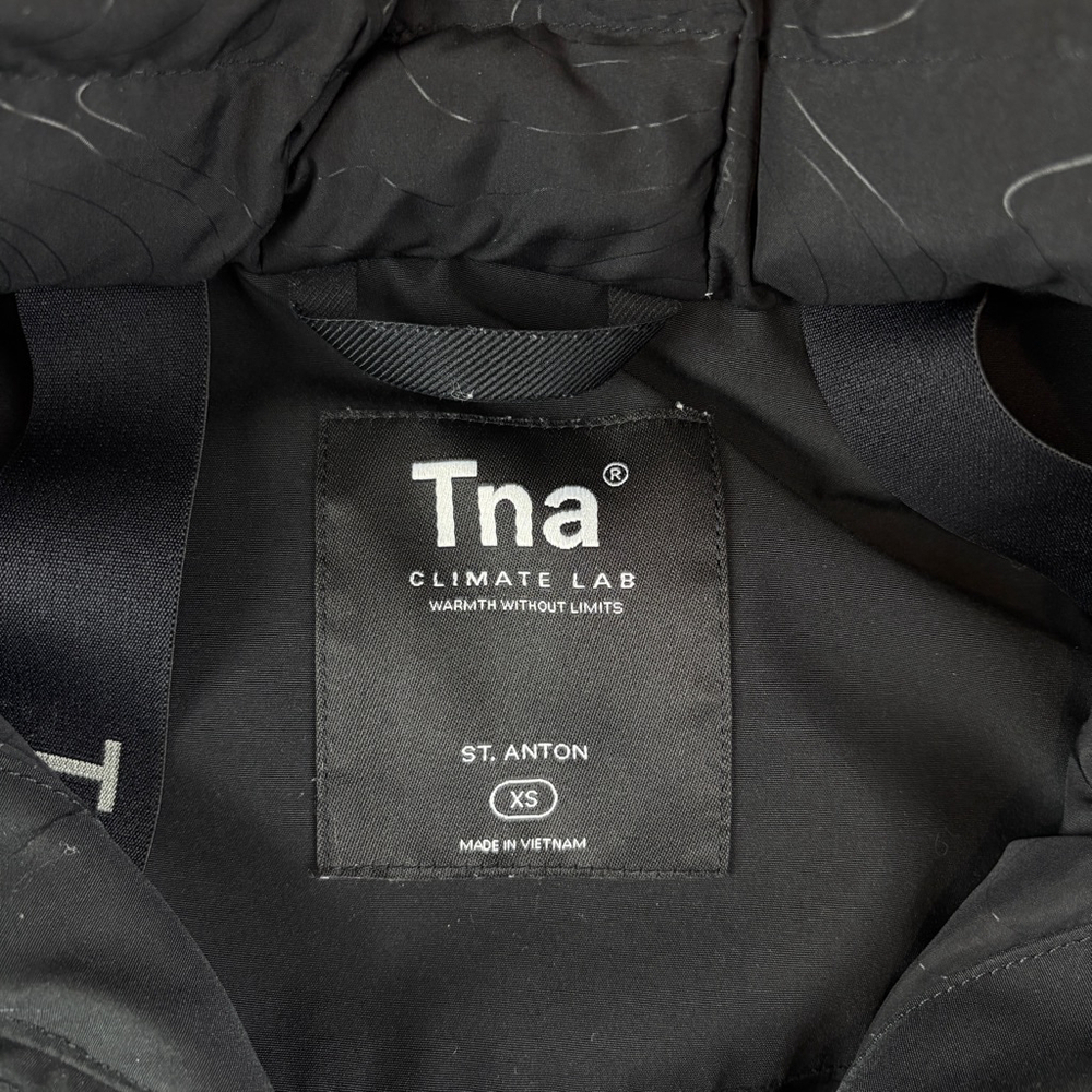 Aritzia Tna Black Ski & Snow Jacket with Fur Trim - Picture 13 of 14